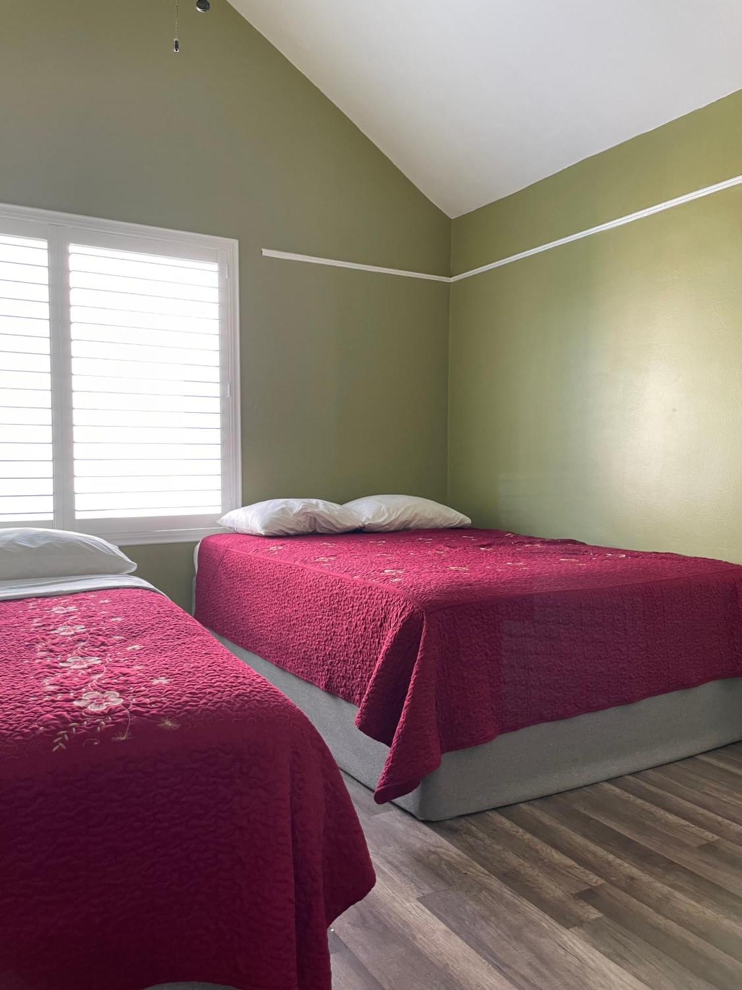 Private Large La Bedroom W Private Full Bathroom Or Half-Bathroom - Tv - Ac - Wifi - Private Fridge Near Usc - Exposition Park - Usc Memorial Coliseum - Banc Of California Bmo Stadium - Downtown Los Angeles Dtla - University Of Southern California Us Luaran gambar